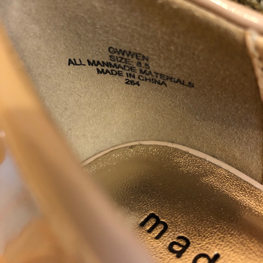 Shoes - Picture 4 of 4